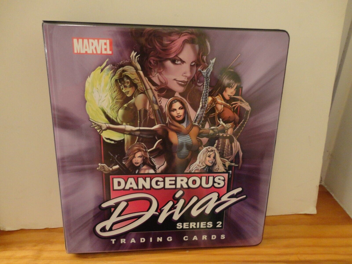 Marvel Dangerous Divas Series 2 Official Album / Binder (2014 Rittenhouse Archives)
