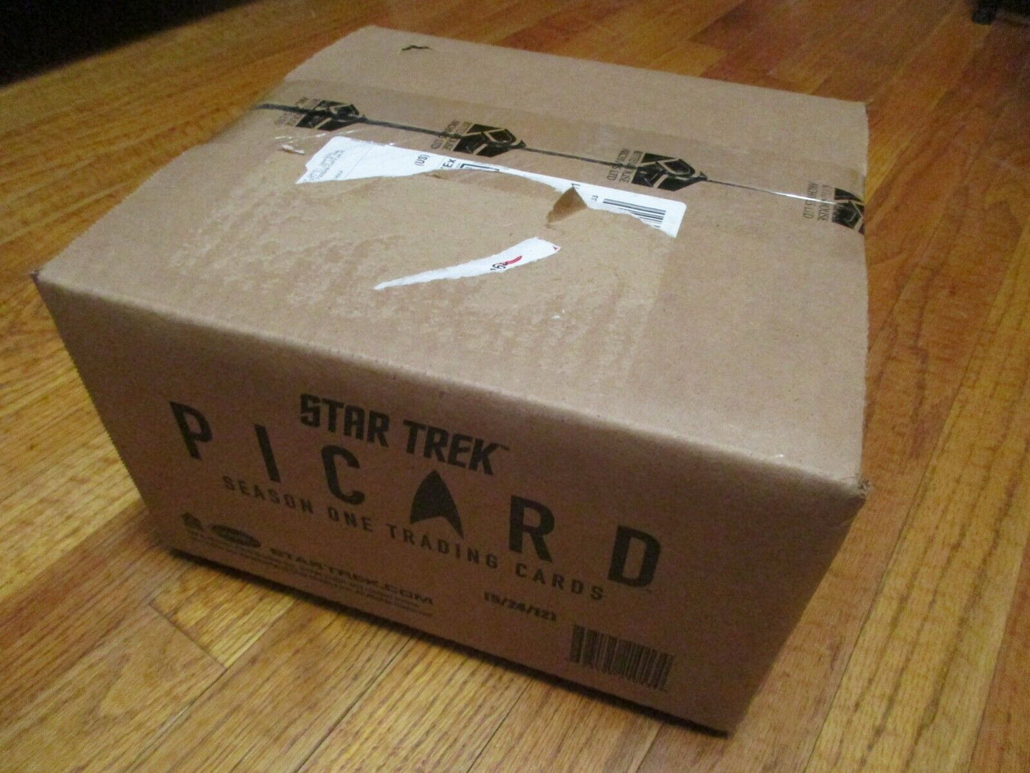 Star Trek Picard Season 1 Trading Cards Factory Sealed Case of 12 Boxes (2021 Rittenhouse Archives)